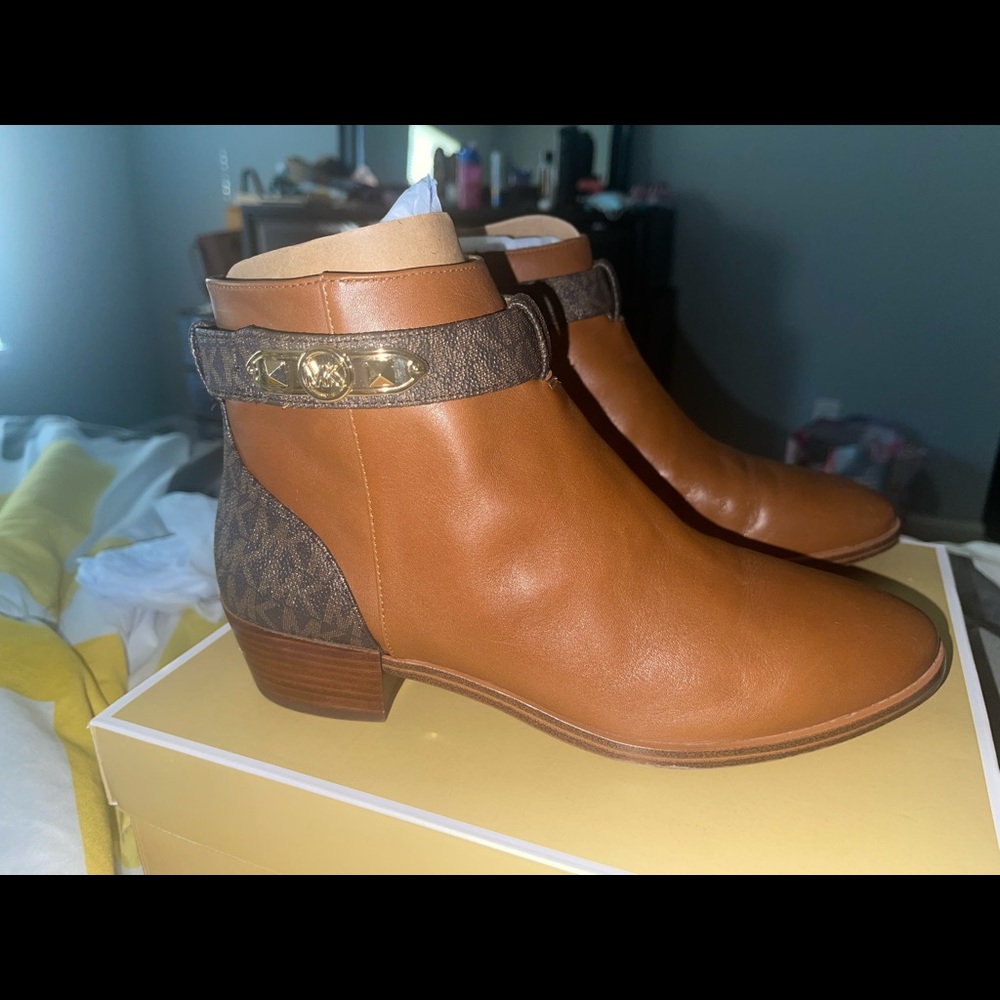 MK Booties - Picture 1 of 5